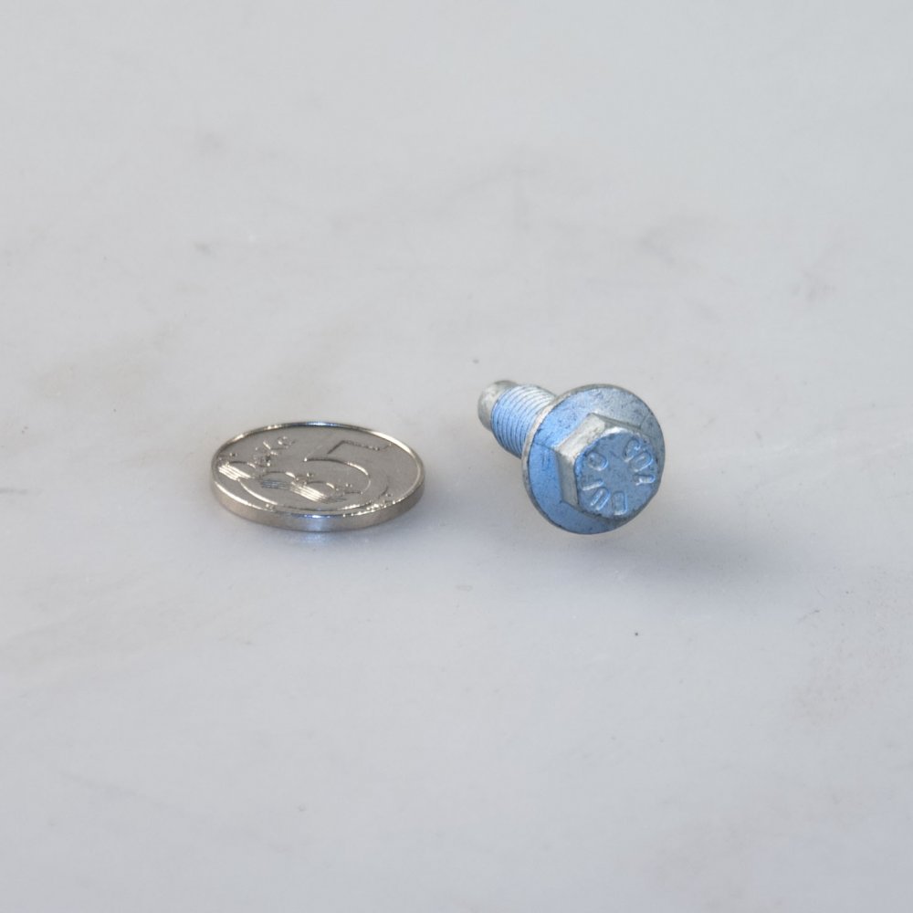 Šroub M8X20mm