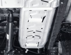 Ochranný kryt motoru pro palivovou nádrž