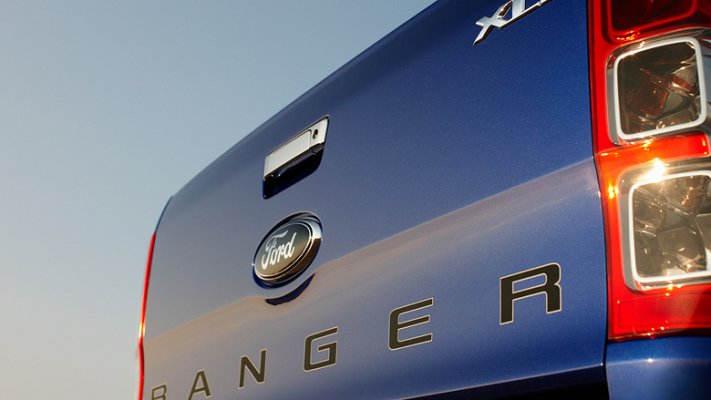 Kryt kliky zadních výklopných dveří Ford Ranger