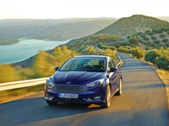 Vozy Ford EcoBoost Hybrid budou nově nabízeny také s automatickou převodovkou