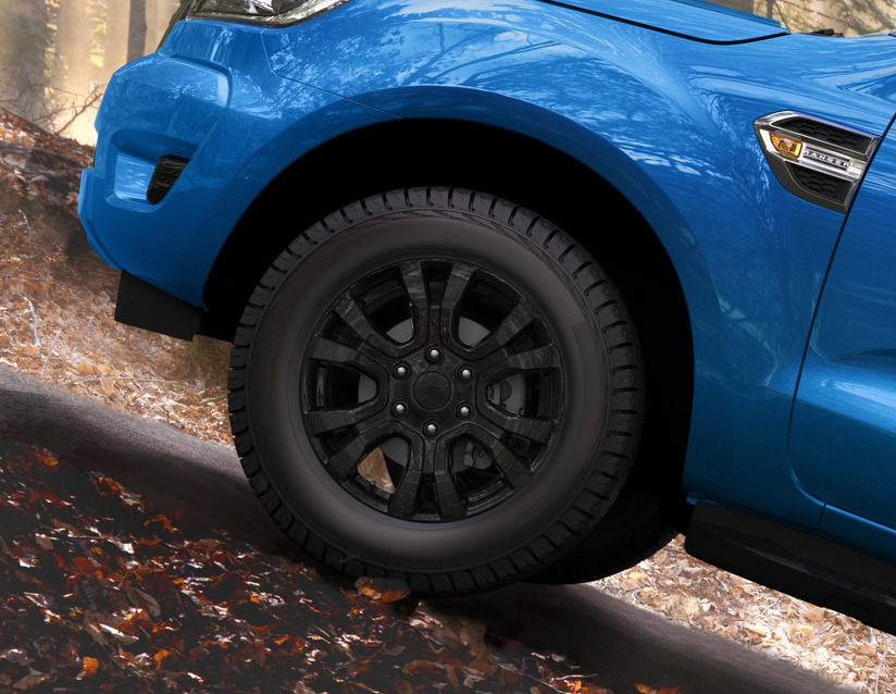 Kolo z lehké slitiny 8JX18", ET55, 6x139,7, CB93,1