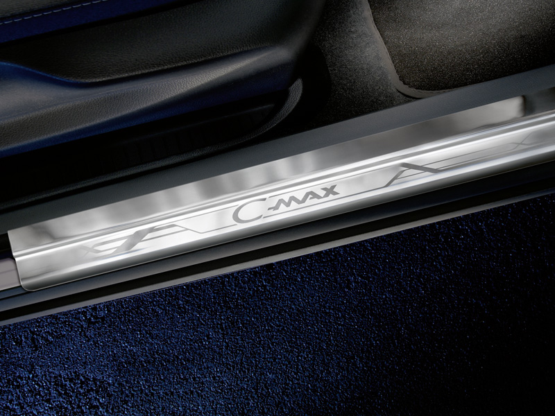 Prahové lišty z nerezové oceli s logem C-Max