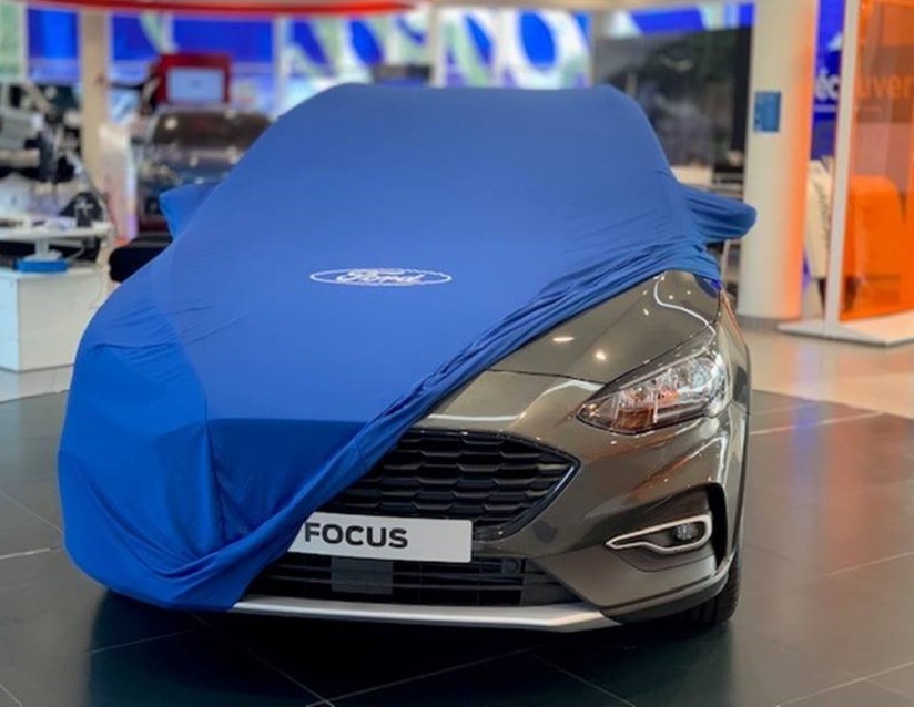 Ochranná plachta Premium modrá s bílým oválem Ford