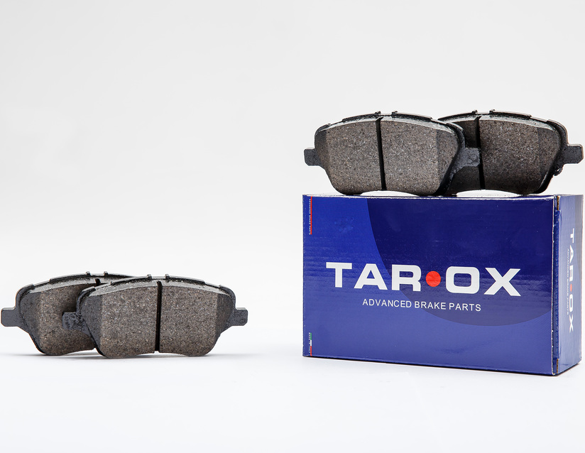 Tarox®* Ford Performance Sada předních brzdových destiček Strada 122
