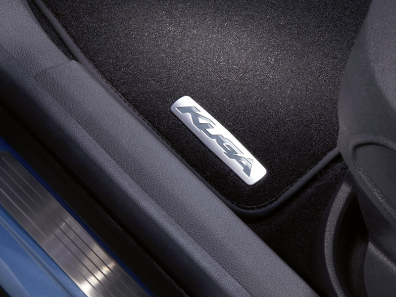 Autokoberce Ford Kuga, přední, černý velur